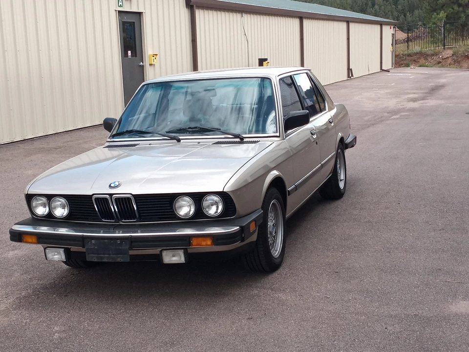 1986 BMW E28 5 Series - Image 29 of 31