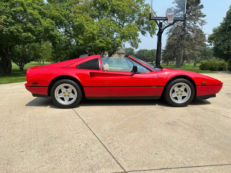1986 Ferrari 328 GTS - Image 9 of 31