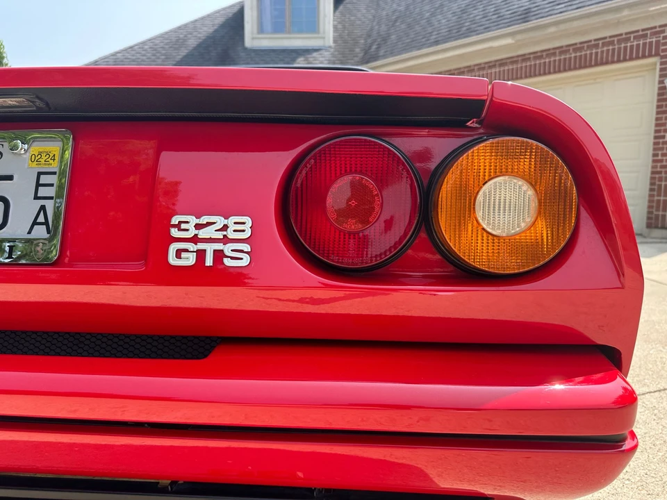 1986 Ferrari 328 GTS - Image 25 of 31