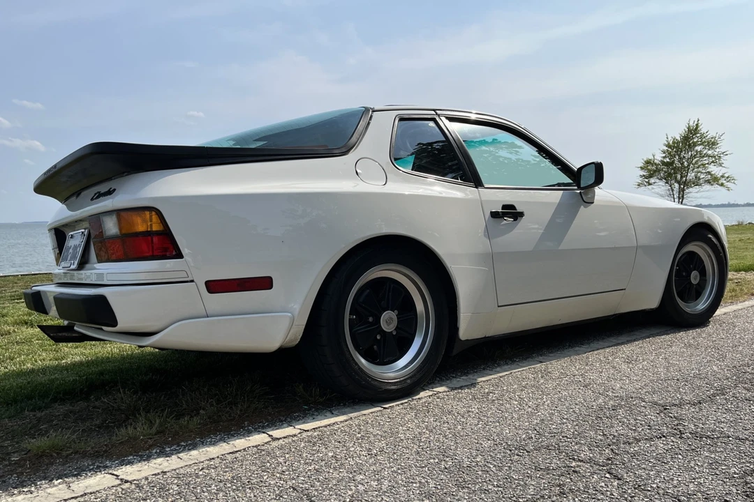 1986 Porsche 944 Turbo - Image 14 of 31