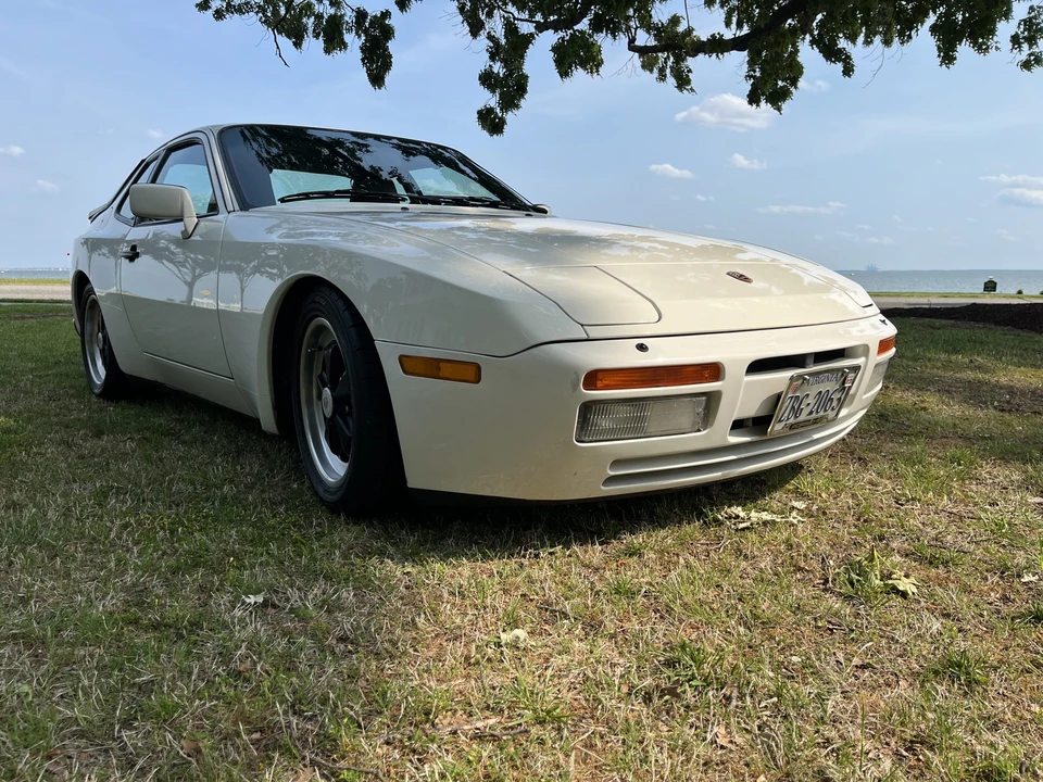 1986 Porsche 944 Turbo - Image 10 of 31