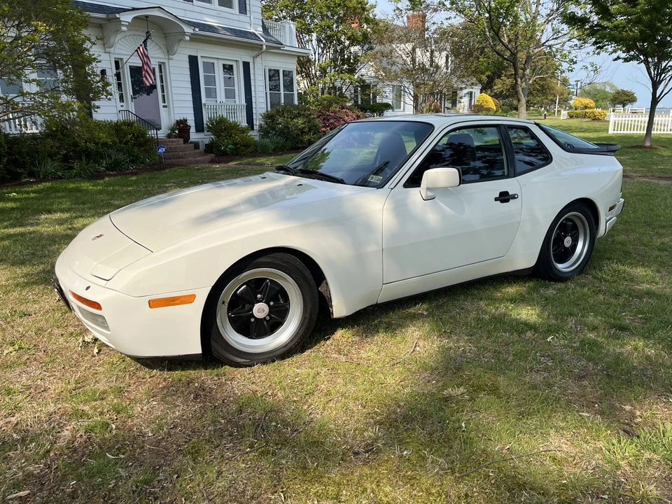 1986 Porsche 944 Turbo - Image 2 of 31