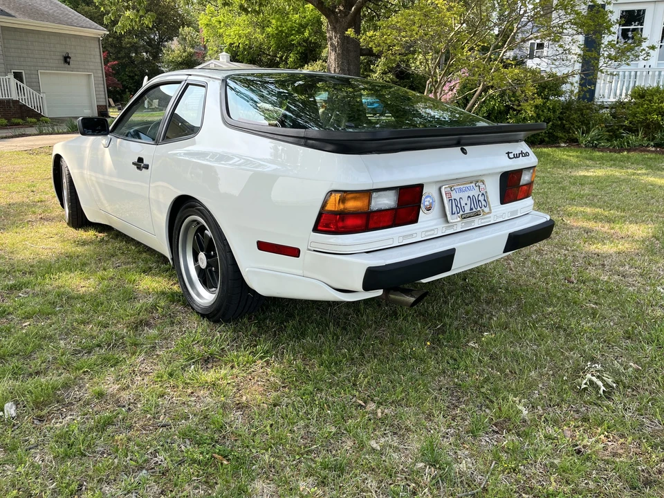 1986 Porsche 944 Turbo - Image 16 of 31