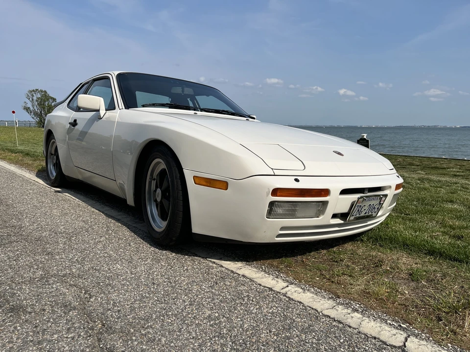 1986 Porsche 944 Turbo - Image 9 of 31
