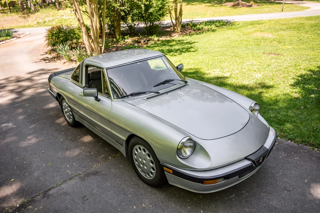 1987 Alfa Romeo Series 3 - Image 2 of 31