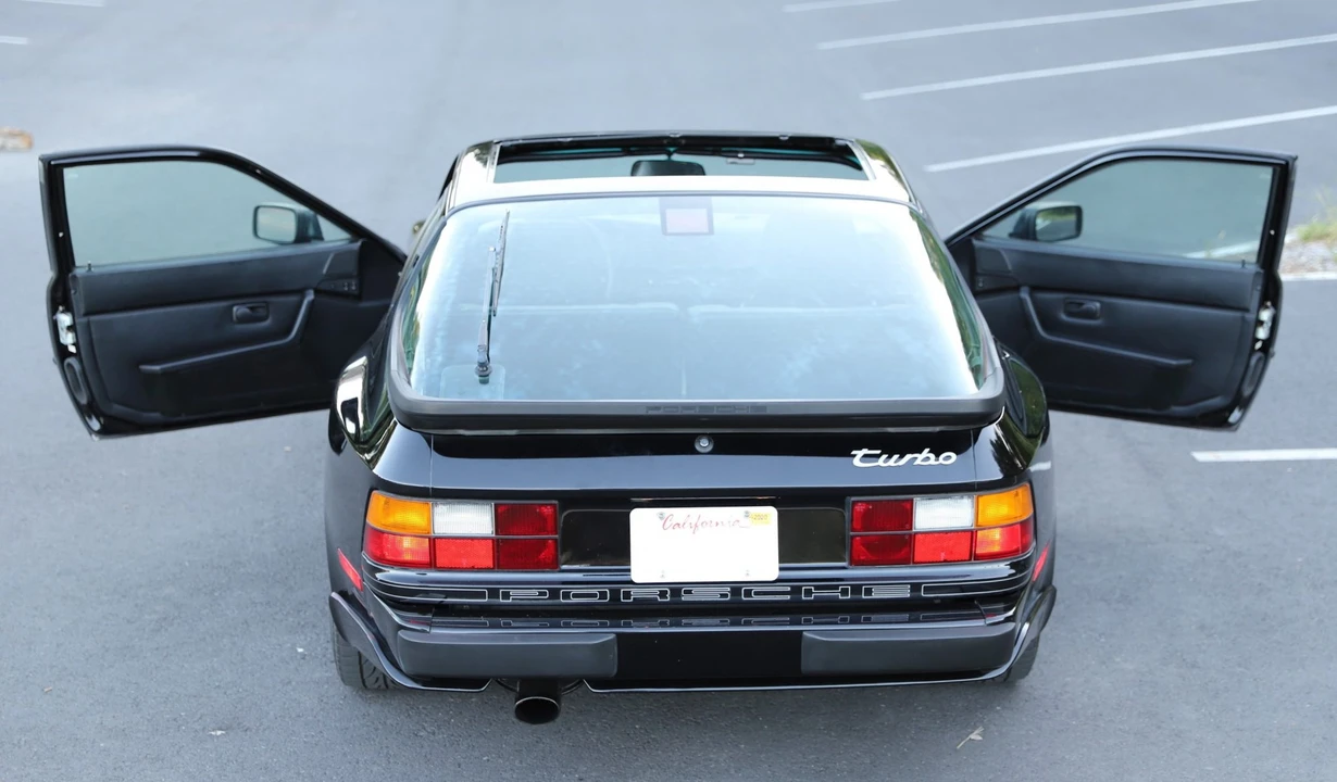 1989 Porsche 944 Turbo - Image 15 of 31