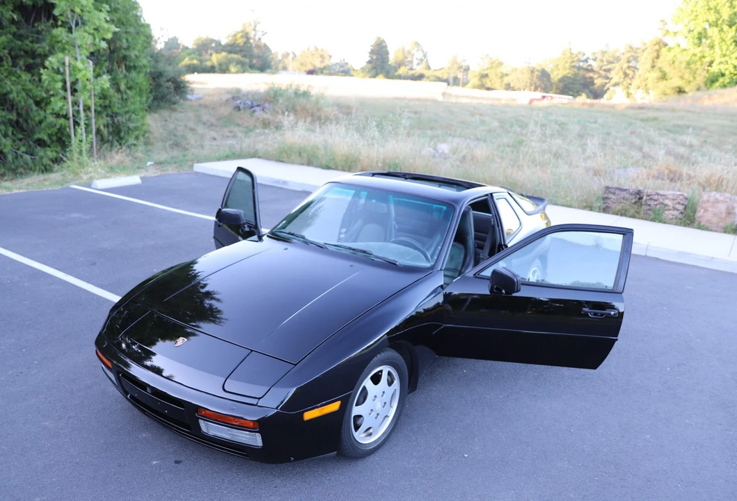 1989 Porsche 944 Turbo - Image 5 of 31