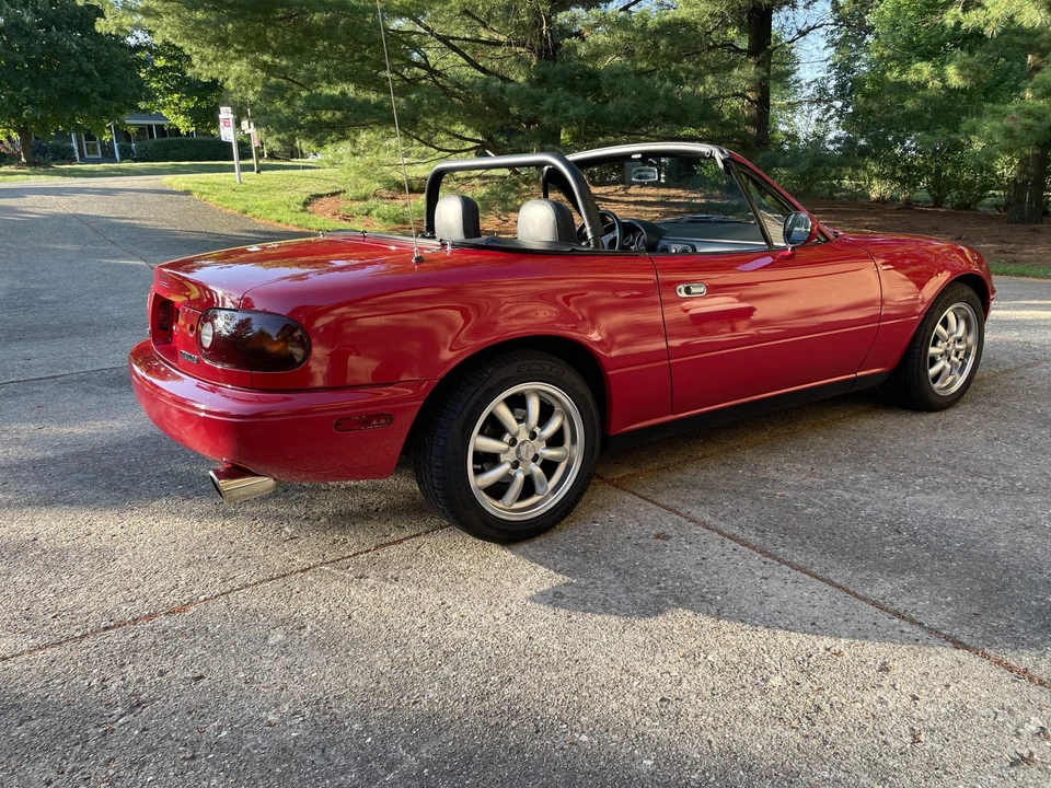1990 Mazda NA MX-5 Miata - Image 23 of 31
