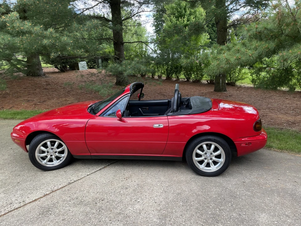 1990 Mazda NA MX-5 Miata - Image 13 of 31