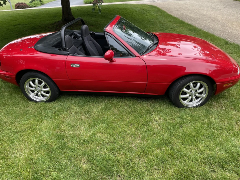 1990 Mazda NA MX-5 Miata - Image 16 of 31