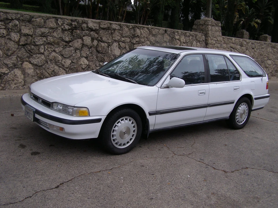 1991 Honda Accord 4th Gen - Image 2 of 31