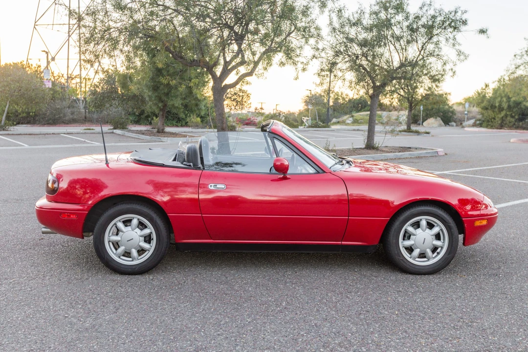 1992 Mazda NA MX-5 Miata - Image 4 of 31