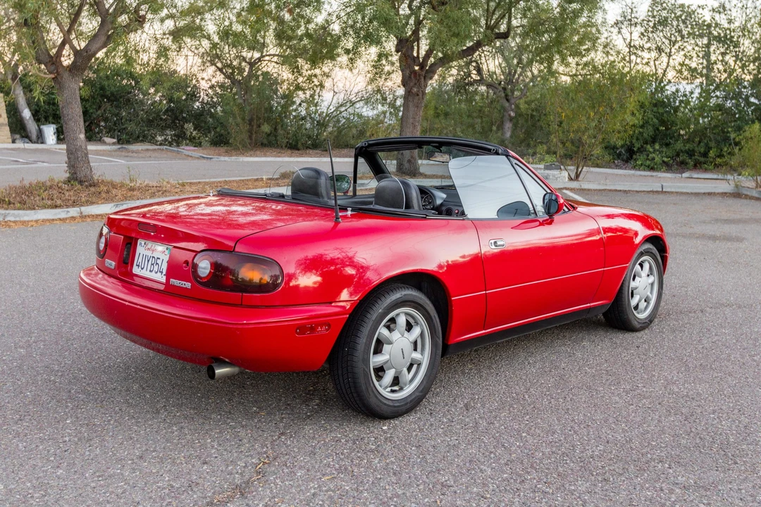 1992 Mazda NA MX-5 Miata - Image 5 of 31