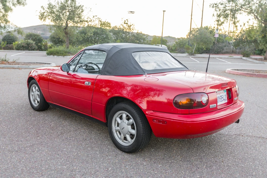 1992 Mazda NA MX-5 Miata - Image 15 of 31