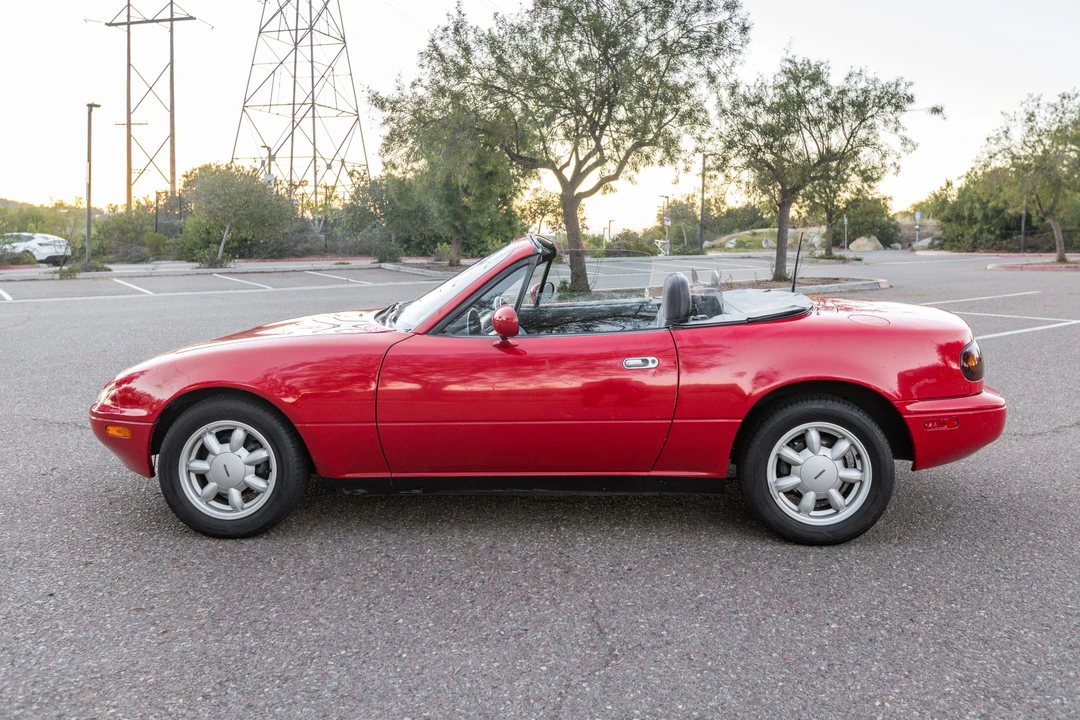 1992 Mazda NA MX-5 Miata - Image 8 of 31