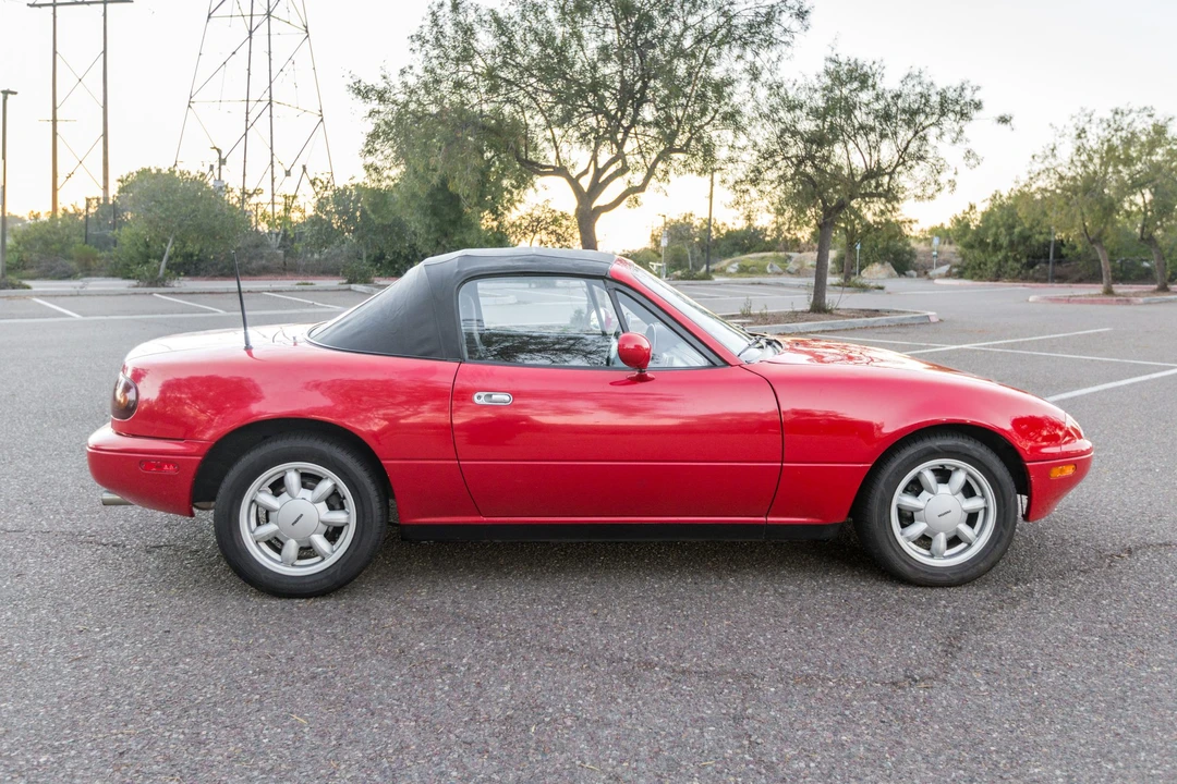 1992 Mazda NA MX-5 Miata - Image 12 of 31