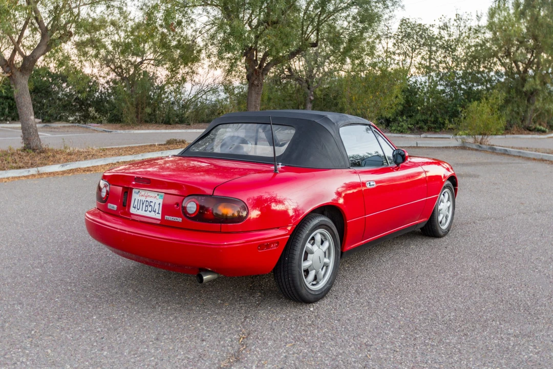 1992 Mazda NA MX-5 Miata - Image 13 of 31
