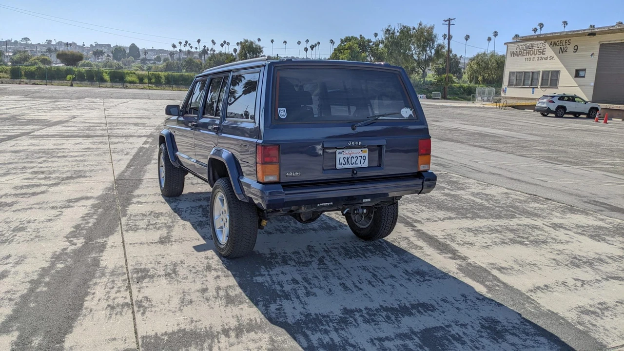 1993 Jeep XJ Cherokee - Image 8 of 31