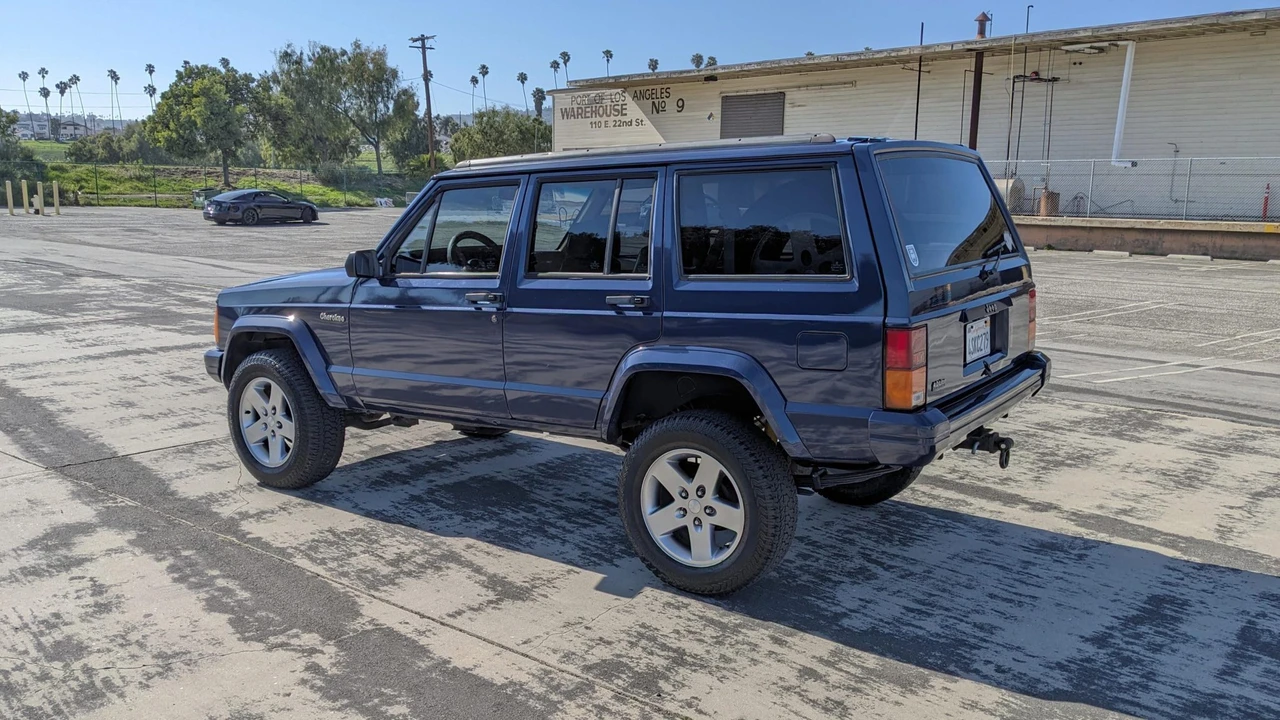 1993 Jeep XJ Cherokee - Image 7 of 31