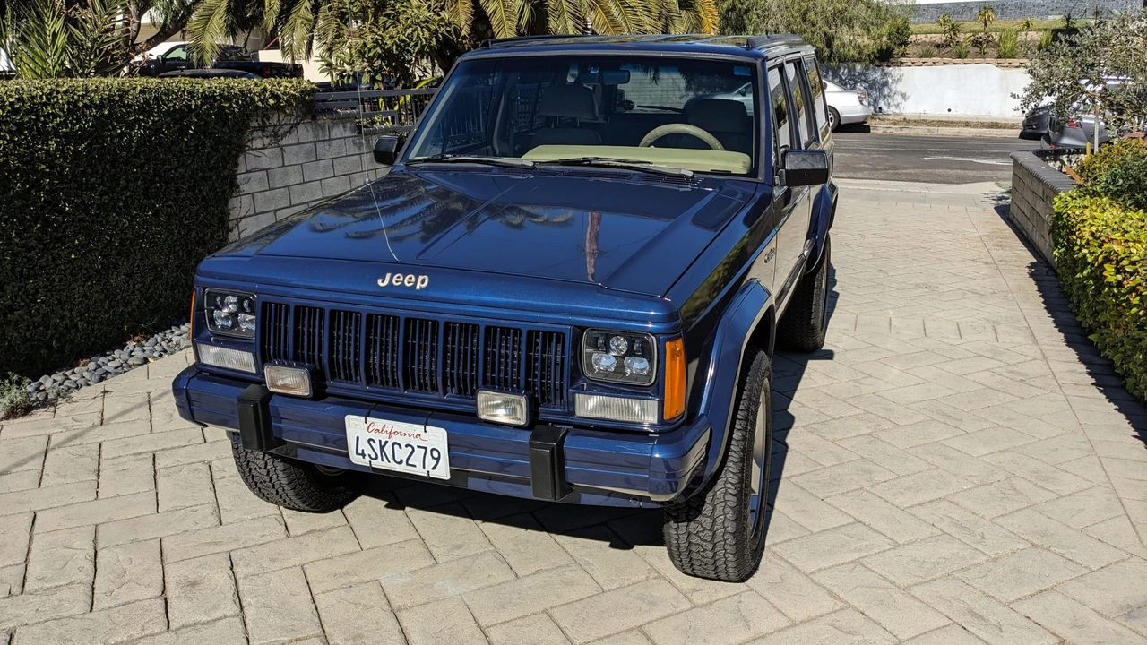 1993 Jeep XJ Cherokee - Image 2 of 31