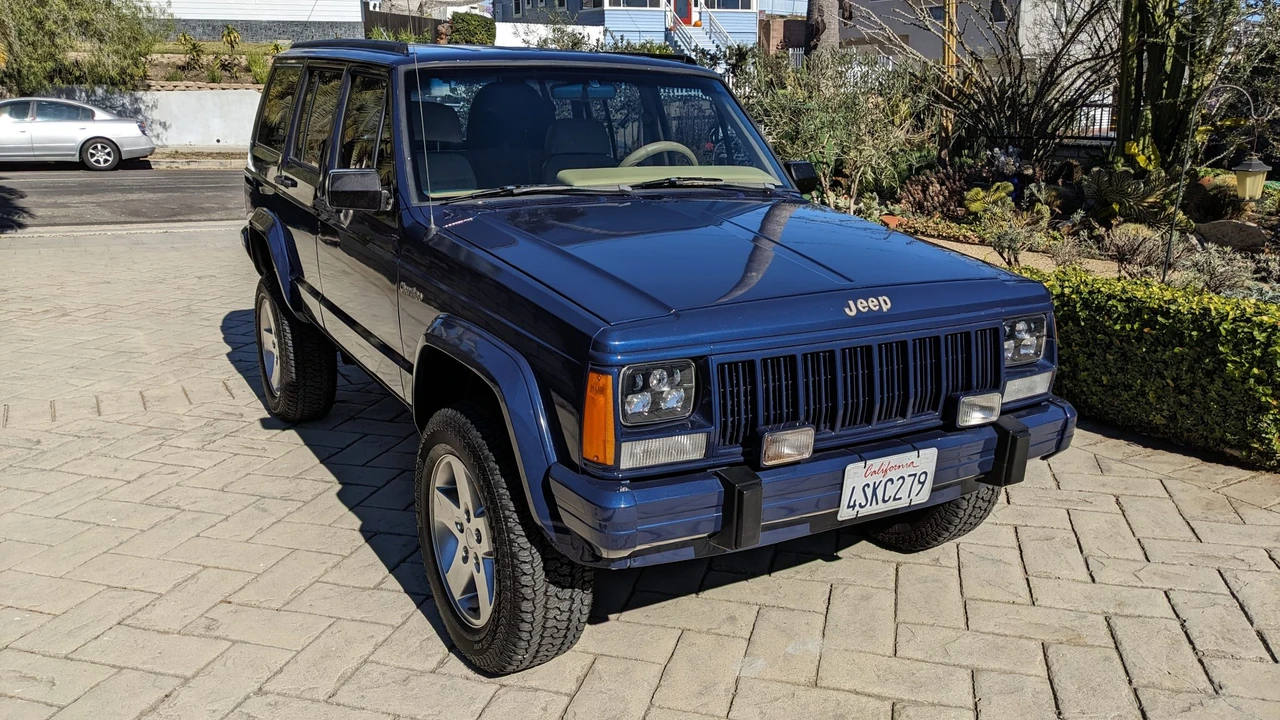 1993 Jeep XJ Cherokee - Image 19 of 31