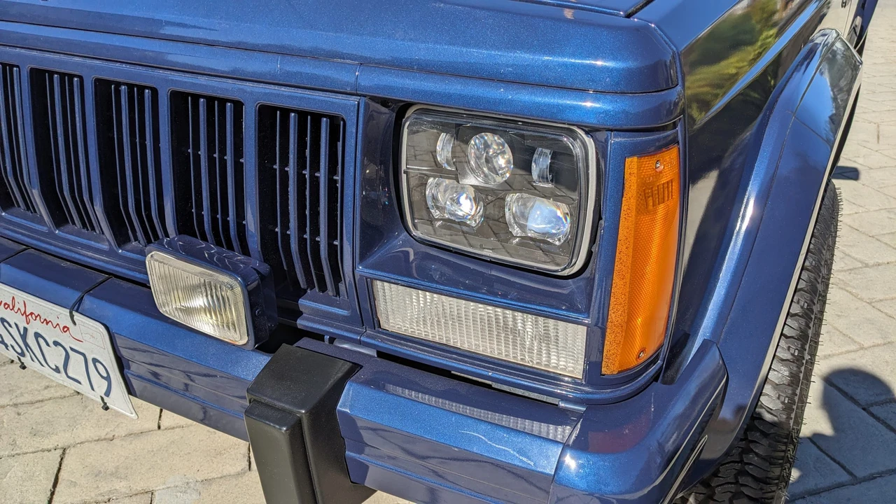 1993 Jeep XJ Cherokee - Image 26 of 31