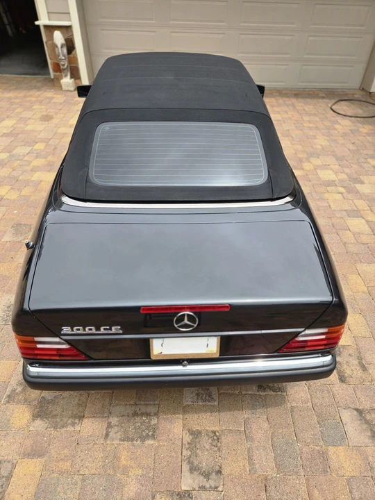 1993 Mercedes-Benz W124 E-Class - Image 9 of 31