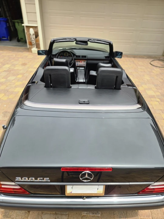 1993 Mercedes-Benz W124 E-Class - Image 30 of 31