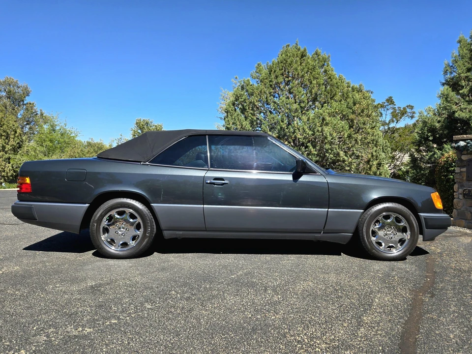 1993 Mercedes-Benz W124 E-Class - Image 16 of 31