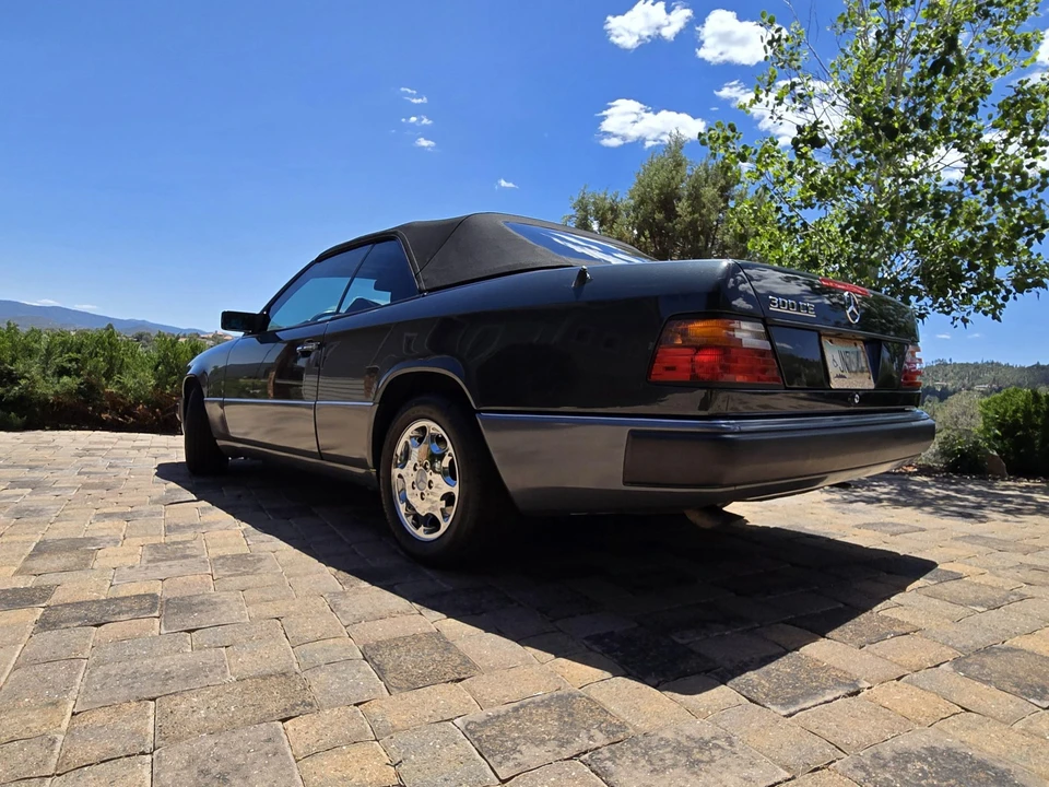 1993 Mercedes-Benz W124 E-Class - Image 8 of 31
