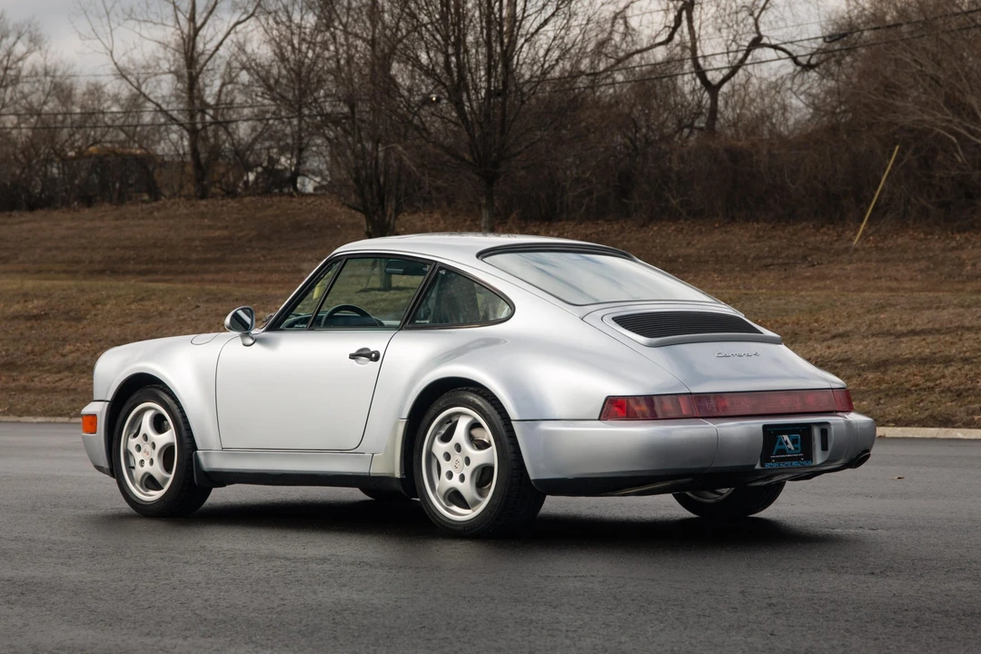 1994 Porsche 964 Carrera 4 - Image 16 of 31