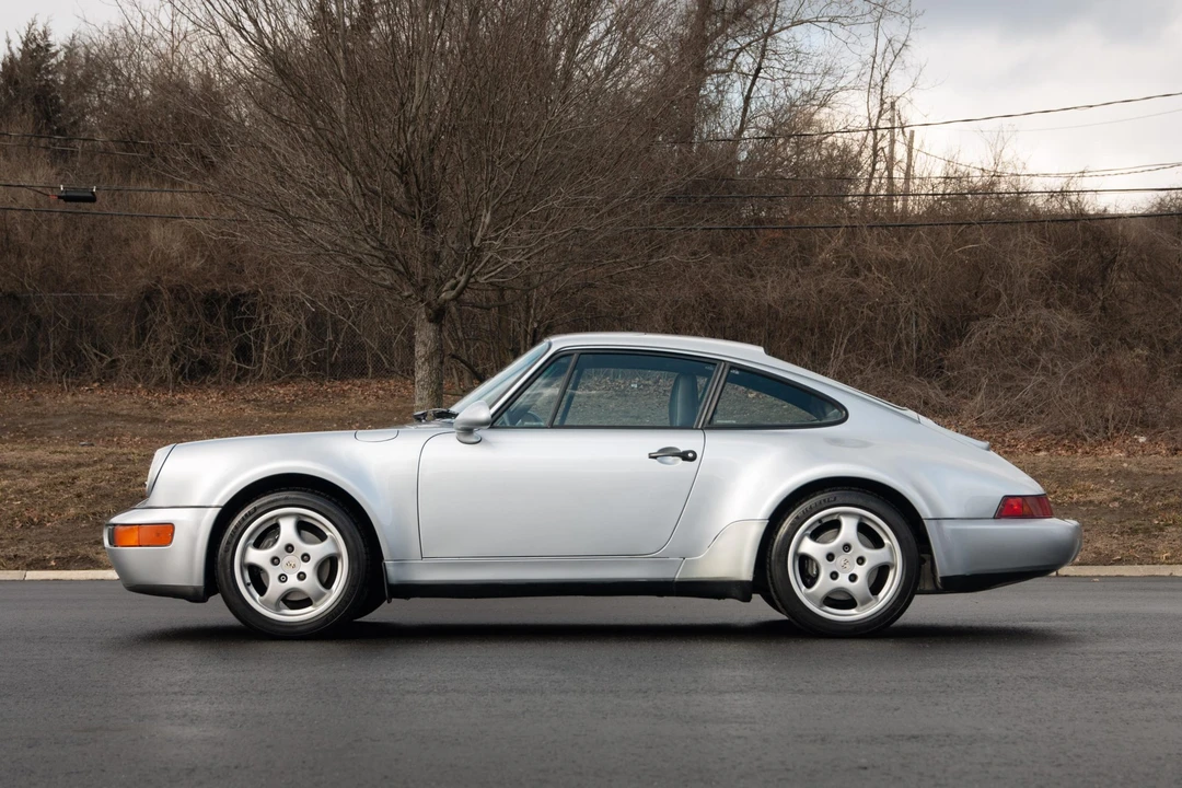 1994 Porsche 964 Carrera 4 - Image 14 of 31