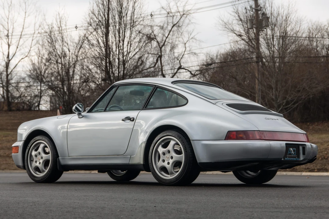 1994 Porsche 964 Carrera 4 - Image 17 of 31