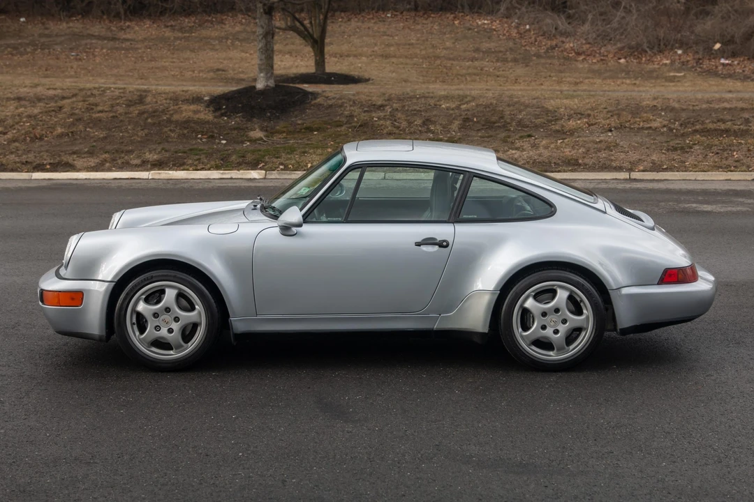 1994 Porsche 964 Carrera 4 - Image 13 of 31