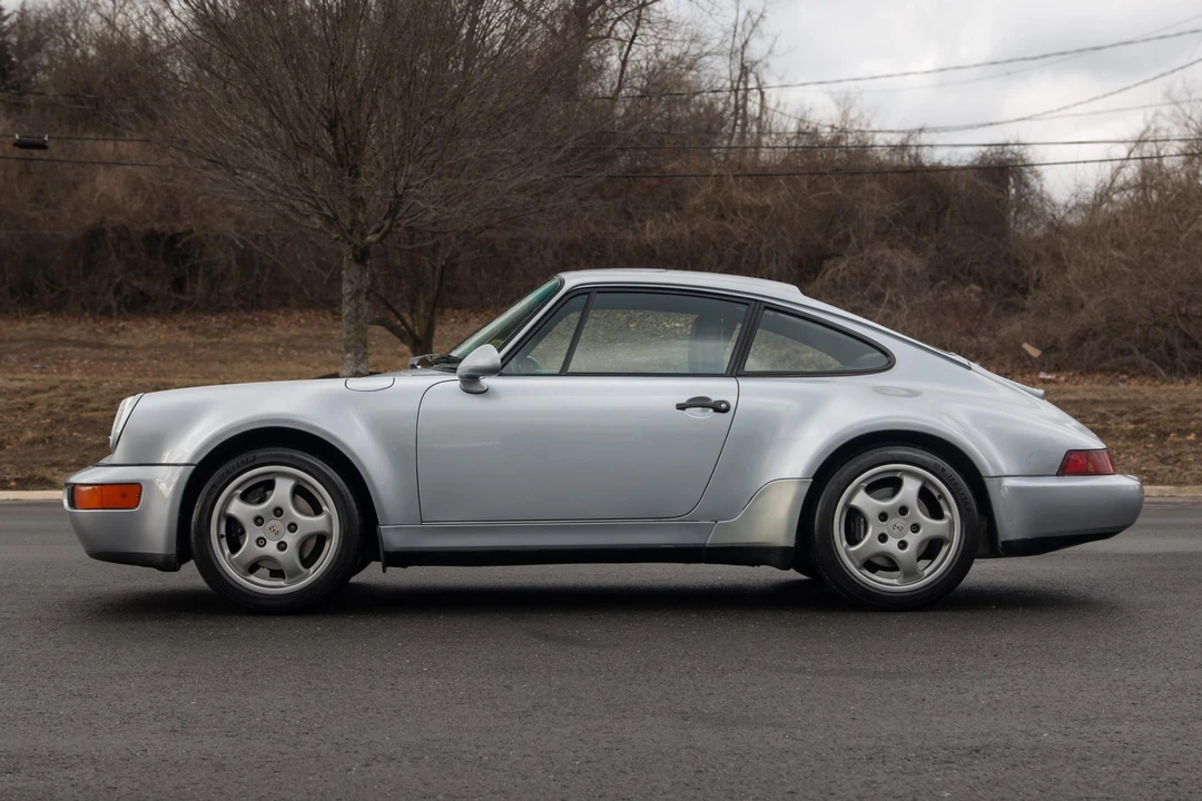 1994 Porsche 964 Carrera 4 - Image 12 of 31