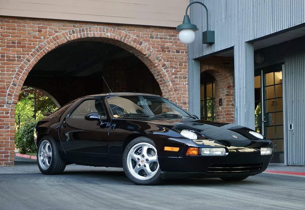 1995 Porsche 928 GTS - Image 10 of 31