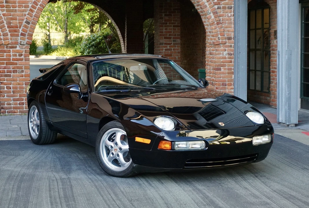 1995 Porsche 928 GTS - Image 14 of 31