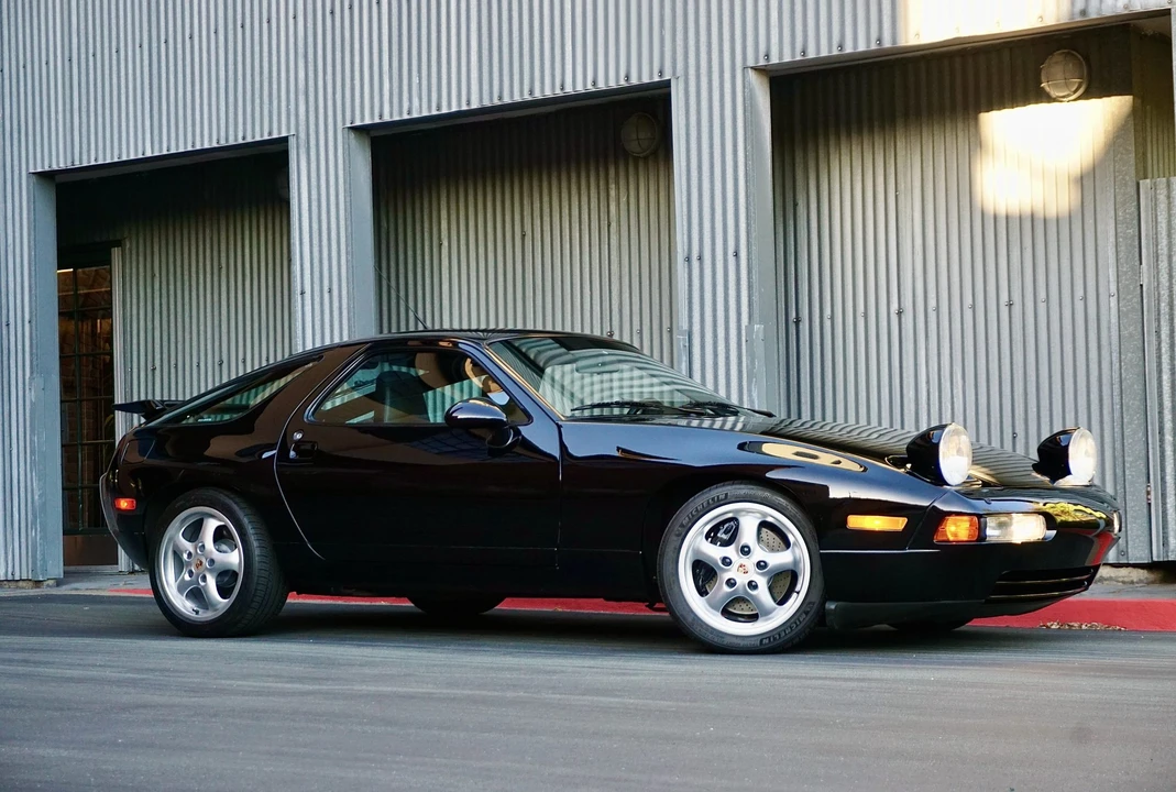 1995 Porsche 928 GTS - Image 2 of 31