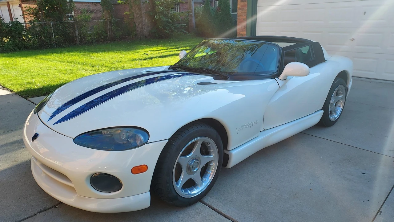 1996 Dodge Viper 2nd Gen - Image 3 of 31