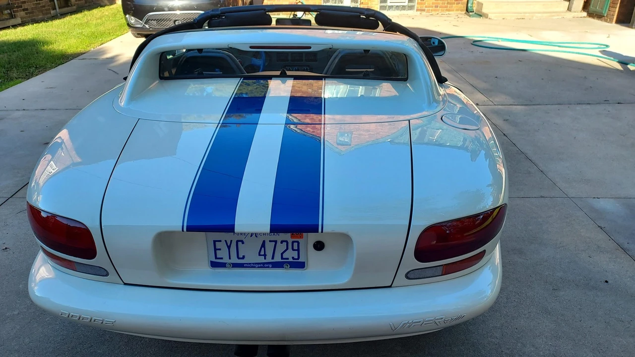 1996 Dodge Viper 2nd Gen - Image 17 of 31
