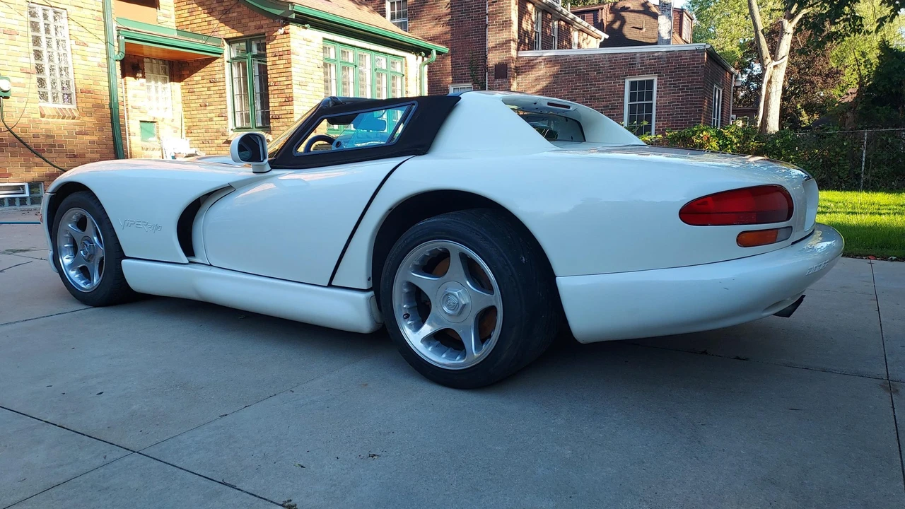 1996 Dodge Viper 2nd Gen - Image 19 of 31