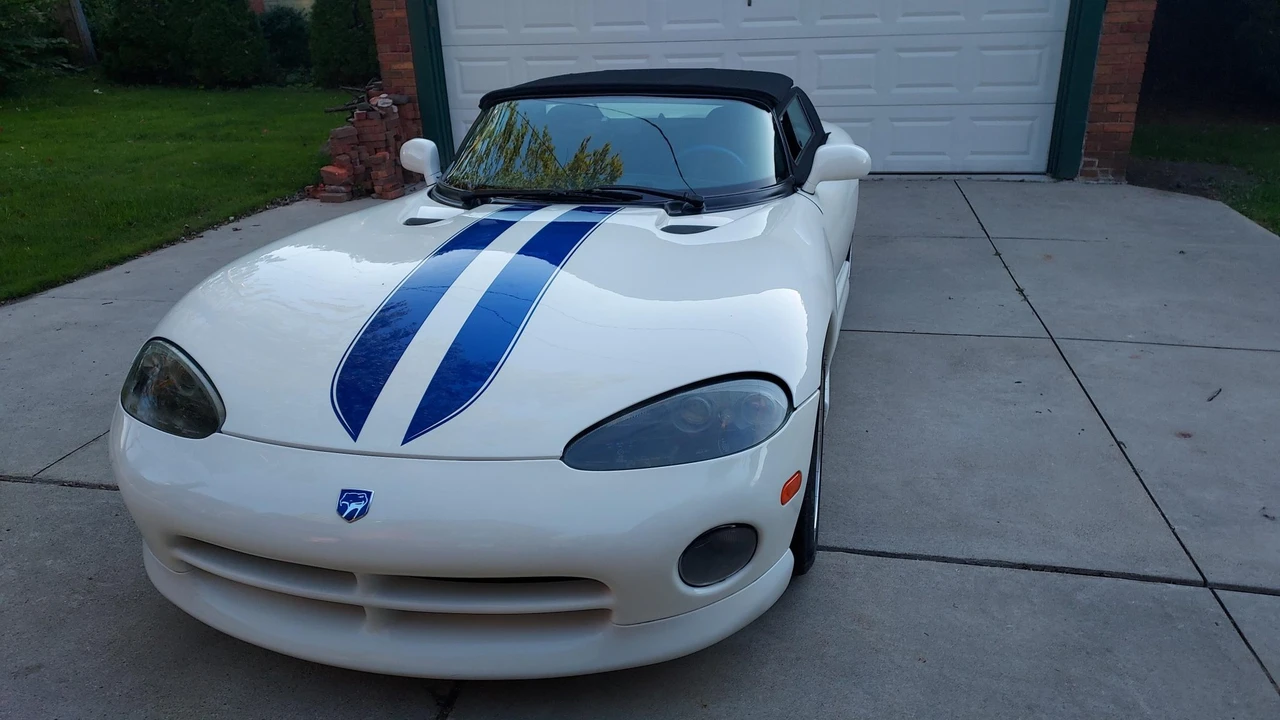 1996 Dodge Viper 2nd Gen - Image 26 of 31