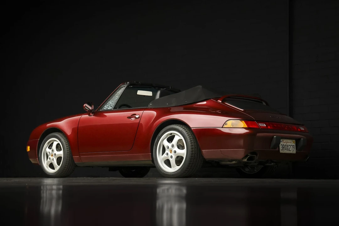 1996 Porsche 993 Carrera - Image 10 of 31
