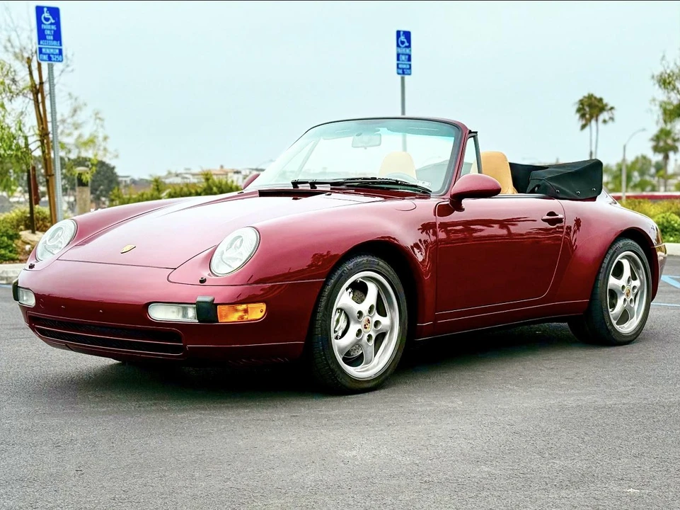 1997 Porsche 993 Carrera 4 - Image 24 of 31
