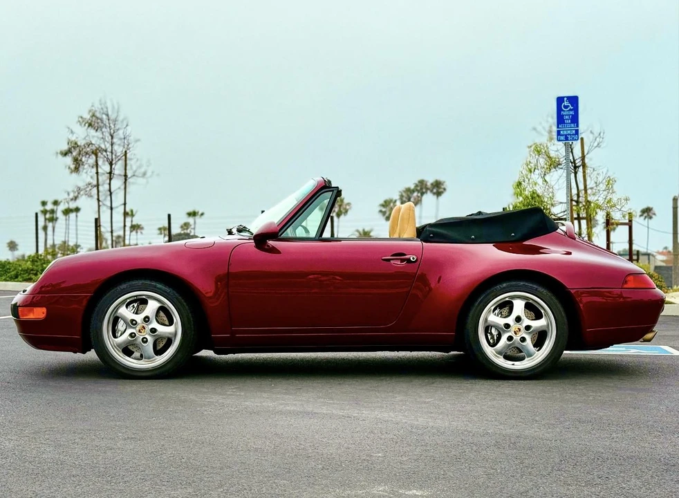 1997 Porsche 993 Carrera 4 - Image 28 of 31