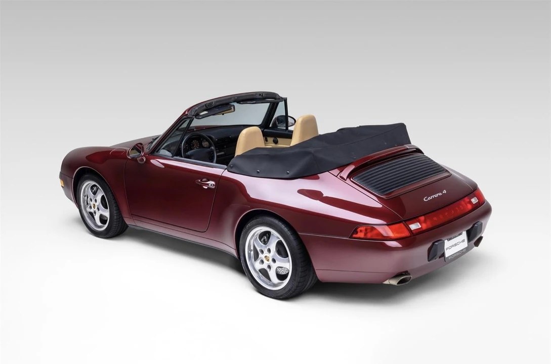1997 Porsche 993 Carrera 4 - Image 7 of 31