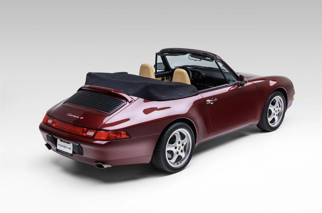 1997 Porsche 993 Carrera 4 - Image 12 of 31