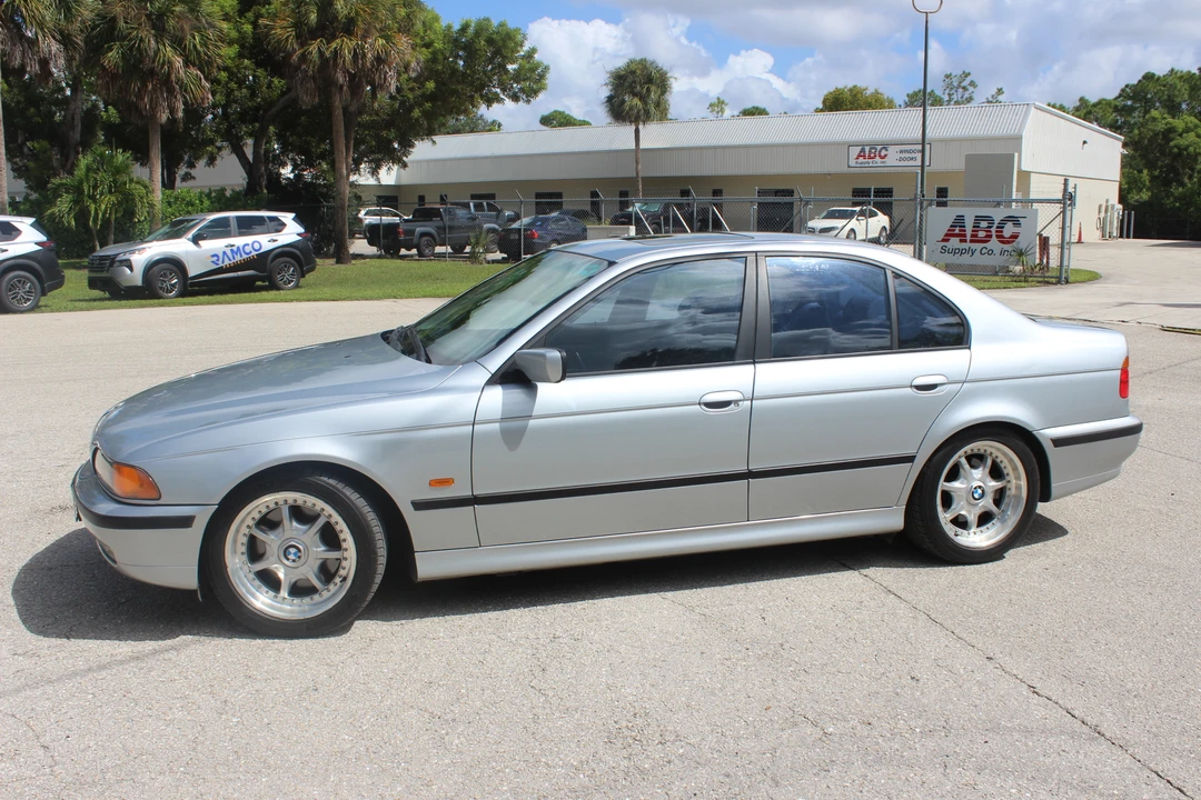 1998 BMW E39 540i - Image 18 of 31