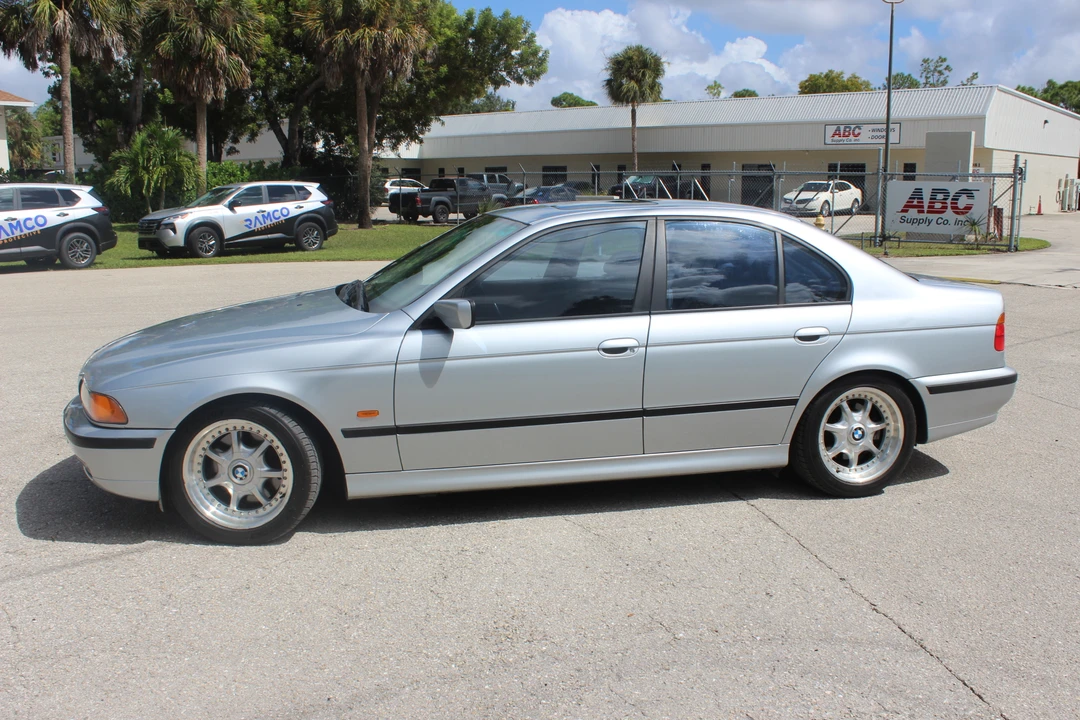 1998 BMW E39 540i - Image 19 of 31