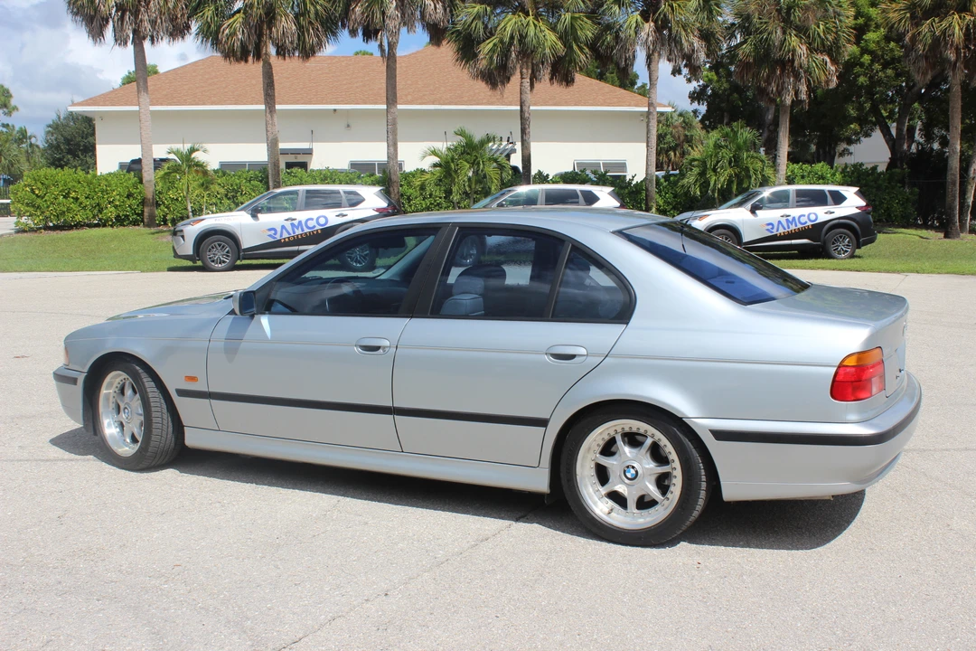 1998 BMW E39 540i - Image 30 of 31